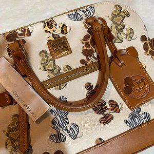 Disney Animal Kingdom Dooney and Bourke Safari Mickey